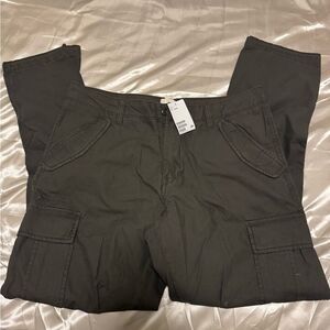 H&M || Green Cargo Pants || Size 36”34